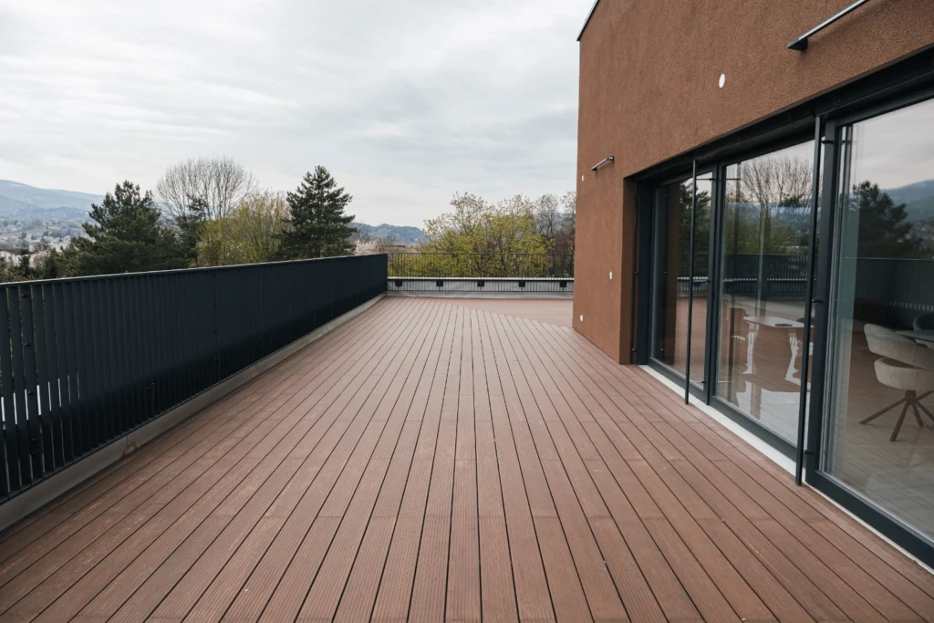 Stranska terasa penthouse apartmaja Viva Rooftop